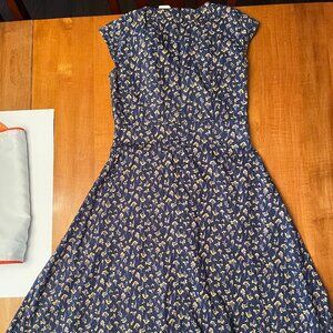 Mata Traders Printed Dress – Tear at Dart + Minor Underarm Discoloration- S